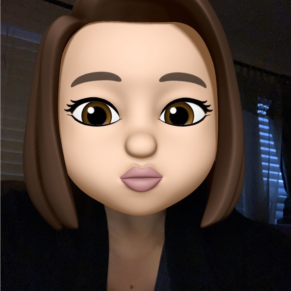Meet your Posher, Leticia